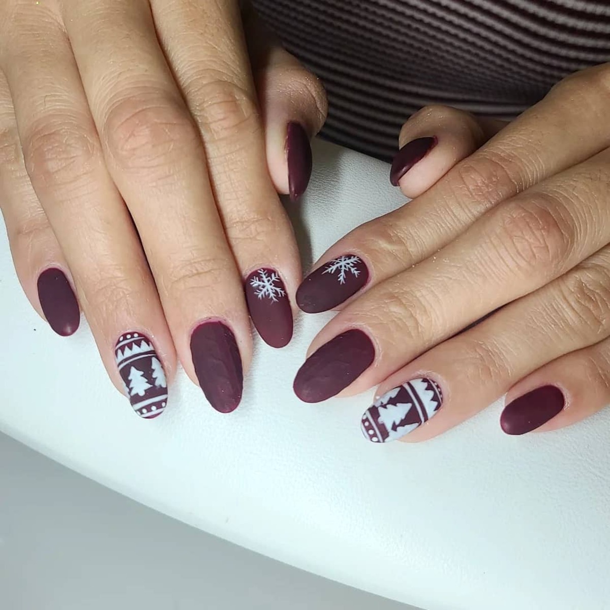 12. Cozy Knit Burgundy with Nordic Winter Charm