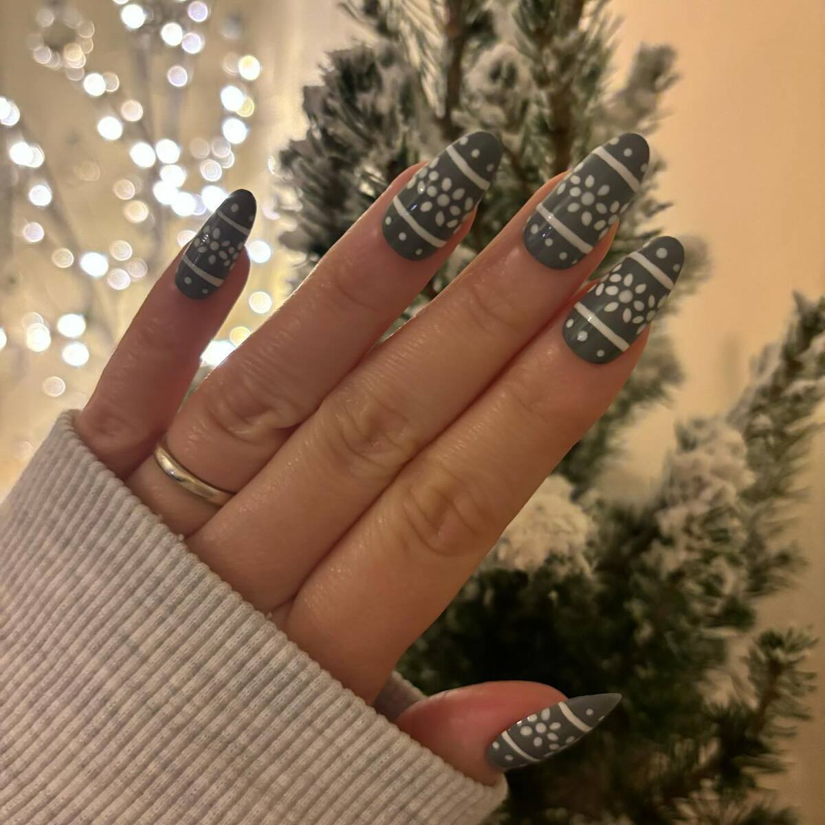 19. Scandinavian Snowflake Geometry