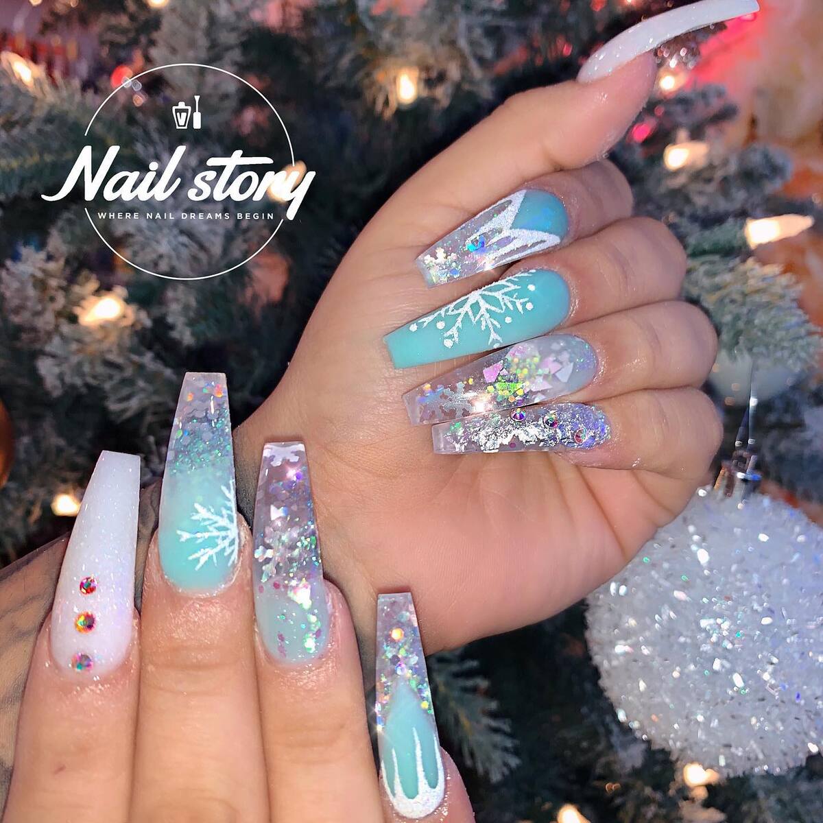 17. Glittering Snowflake Dream